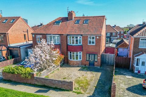 Whernside Avenue, York 4 bed semi