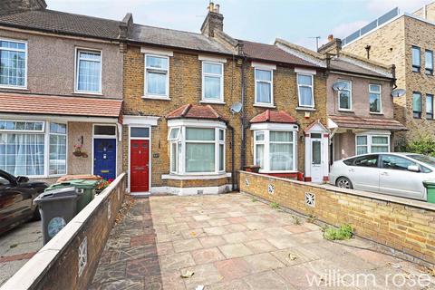 Chingford Mount Road, London E4 3 bed terraced house for sale