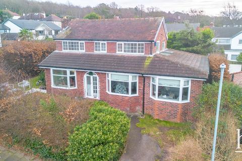 Norfolk Drive, Wirral CH48 3 bed detached house for sale