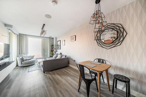 Quayle Crescent, Whetstone 1 bed flat for sale