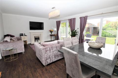 Bearwood Close, Potters Bar EN6 4 bed detached house for sale