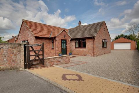 New Village Road, Little Weighton HU20 5 bed detached bungalow for sale