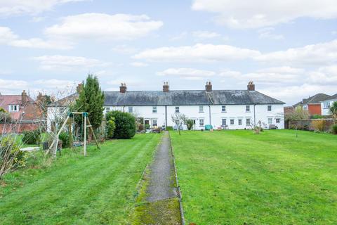 The Green, Chartham, CT4 3 bed terraced house for sale