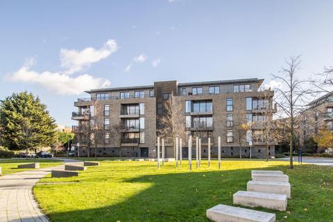 Lilywhite Drive, Cambridge 2 bed apartment for sale