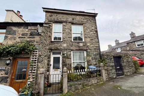 Bryn Awel, Upperfield Street... 4 bed end of terrace house for sale