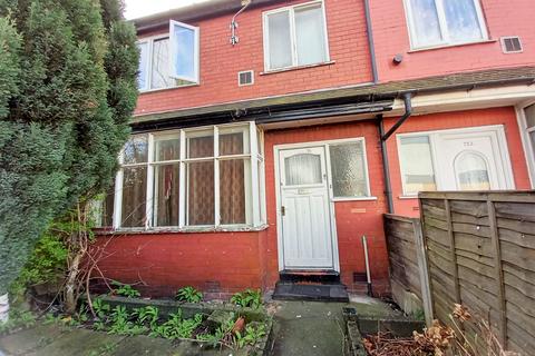 Kirkmanshulme Lane, Longsight 3 bed terraced house for sale