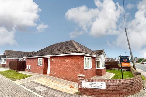 Festival Close, Weeley... 2 bed bungalow for sale