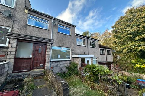 Whitburn Place, Dundee, DD3 3 bed terraced house for sale