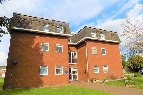 Bartons Way, Farnborough GU14 1 bed apartment for sale