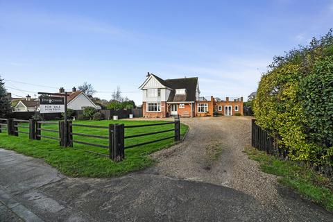 Harwich Road, Great Oakley 6 bed detached house for sale