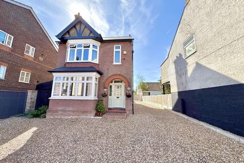 Chiltern Road, Dunstable 4 bed detached house for sale