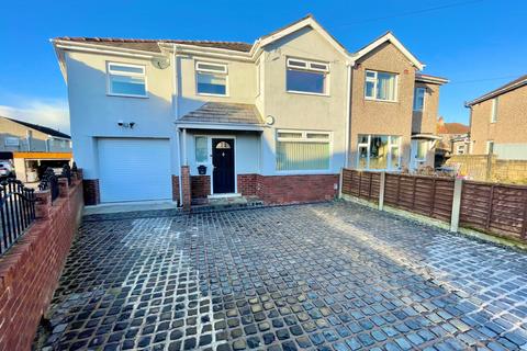 Ashton Drive, Lancaster 3 bed semi