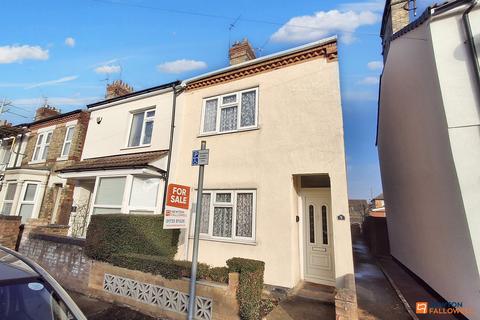 Gilpin Street, Peterborough, PE1 3 bed semi