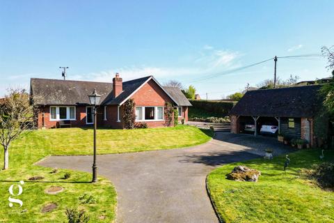 Ocle Pychard, Herefordshire 3 bed detached bungalow for sale