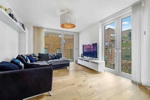 Bowline Court, Brentford, TW8 2 bed apartment for sale