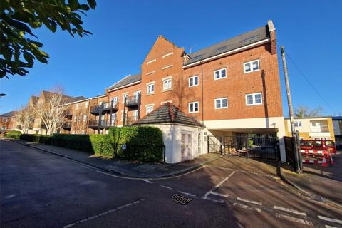 Wharf Lane, Rickmansworth, WD3 2 bed apartment for sale