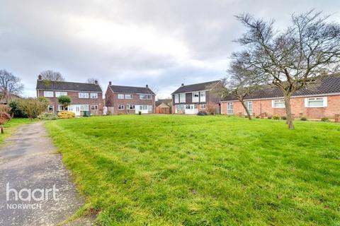 Norman Drive, Norwich 3 bed semi