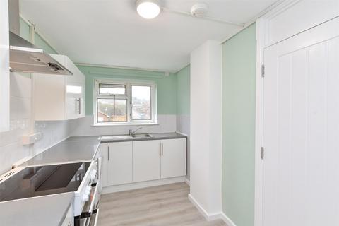 Lockwood Crescent, Woodingdean... 2 bed flat for sale