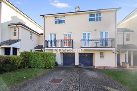 Fennel Close, Esplanade, 4 bed house for sale