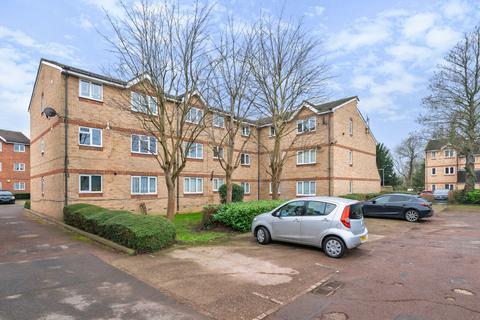 Howard Close, Waltham Abbey EN9 1 bed flat for sale