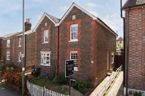 West Road, Reigate 2 bed semi
