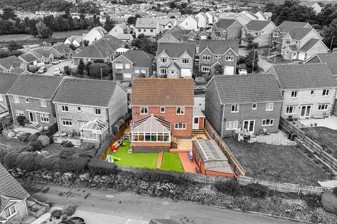 Treguddock Drive, Wadebridge PL27 4 bed detached house for sale