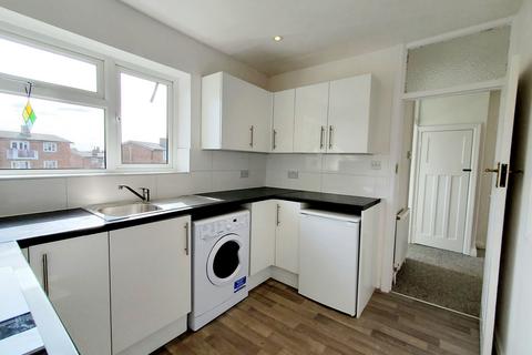 Uphill Drive, London 2 bed maisonette for sale