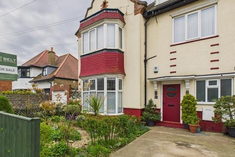 Cardigan Road, Bridlington 2 bed flat for sale