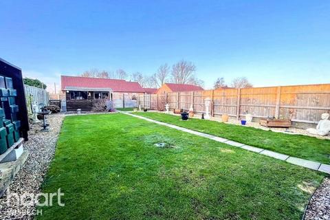 3 bedroom semi-detached bungalow for sale