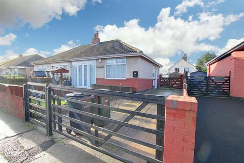 2 bedroom semi-detached bungalow for sale