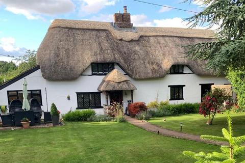 Park Lane, Cherhill 4 bed detached house for sale
