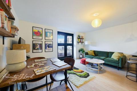 St Andrews Wharf, Shad Thames, SE1 1 bed apartment for sale
