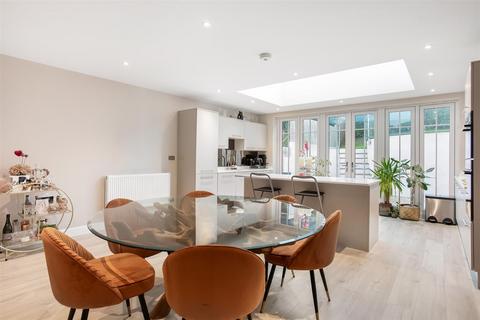 Pampisford Road, Purley CR8 4 bed detached house for sale