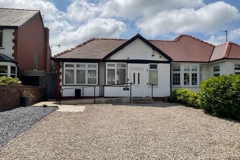 Scarisbrick New Road, Southport PR8 2 bed semi
