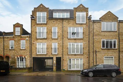 Mount Pleasant Crescent, Stroud... 1 bed flat for sale