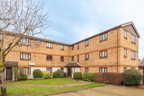 Burnham Gardens, Shirley, Croydon, CR0 2 bed flat for sale