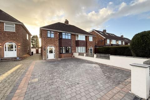 Blackberry Lane, Four Oaks, Sutton... 3 bed semi