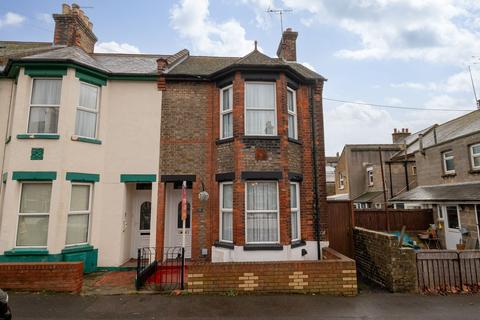 Salisbury Avenue, Ramsgate, CT11 3 bed terraced house for sale