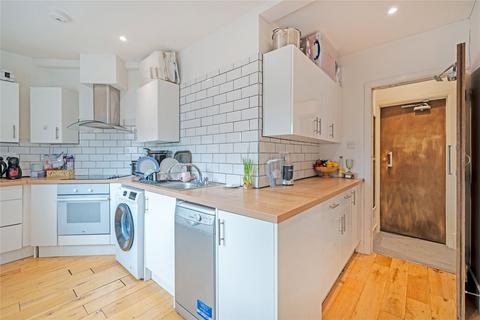 Belsize Road, South Hampstead, NW6 4 bed flat for sale