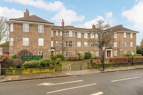 Whitton Road, Twickenham TW1 1 bed flat for sale