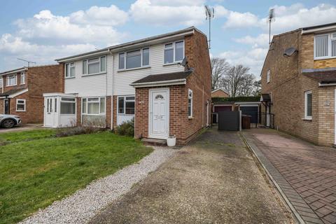 Grasmere Road, Kennington, TN24 3 bed semi