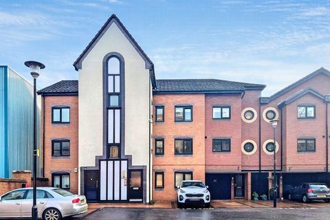 Dolphin Quays, North Shields... 2 bed apartment for sale
