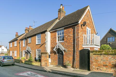 St. Albans Road, Codicote, Hitchin, SG4 3 bed semi