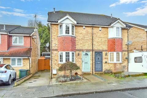 Sunland Avenue, Bexleyheath, Kent 2 bed semi