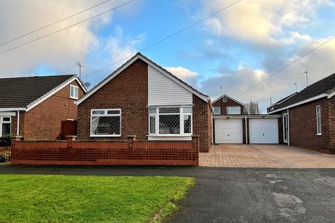 Bessacarr Avenue, Willerby, Hull 2 bed detached bungalow for sale