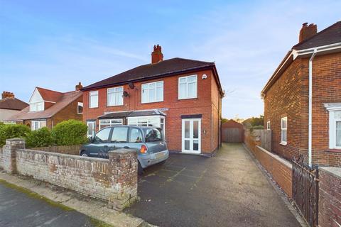 Wellington Road, Mablethorpe LN12 3 bed semi