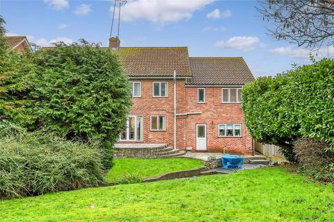 Hillside Road, Billericay, Essex, CM11 5 bed semi