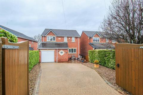 Cliff Road, Wakefield WF4 4 bed detached house for sale