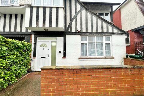 Ambrose Avenue, London NW11 7 bed semi