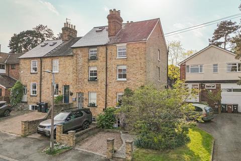 Scotts Road, Ware SG12 3 bed end of terrace house for sale
